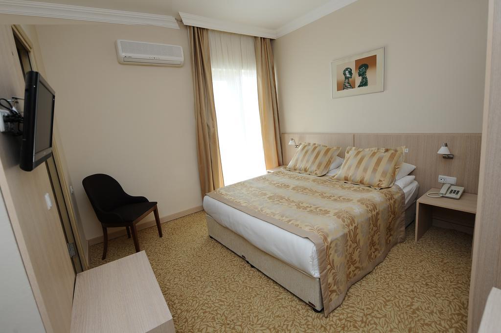 Hotel Suix Lara Antalya Eksteriør billede